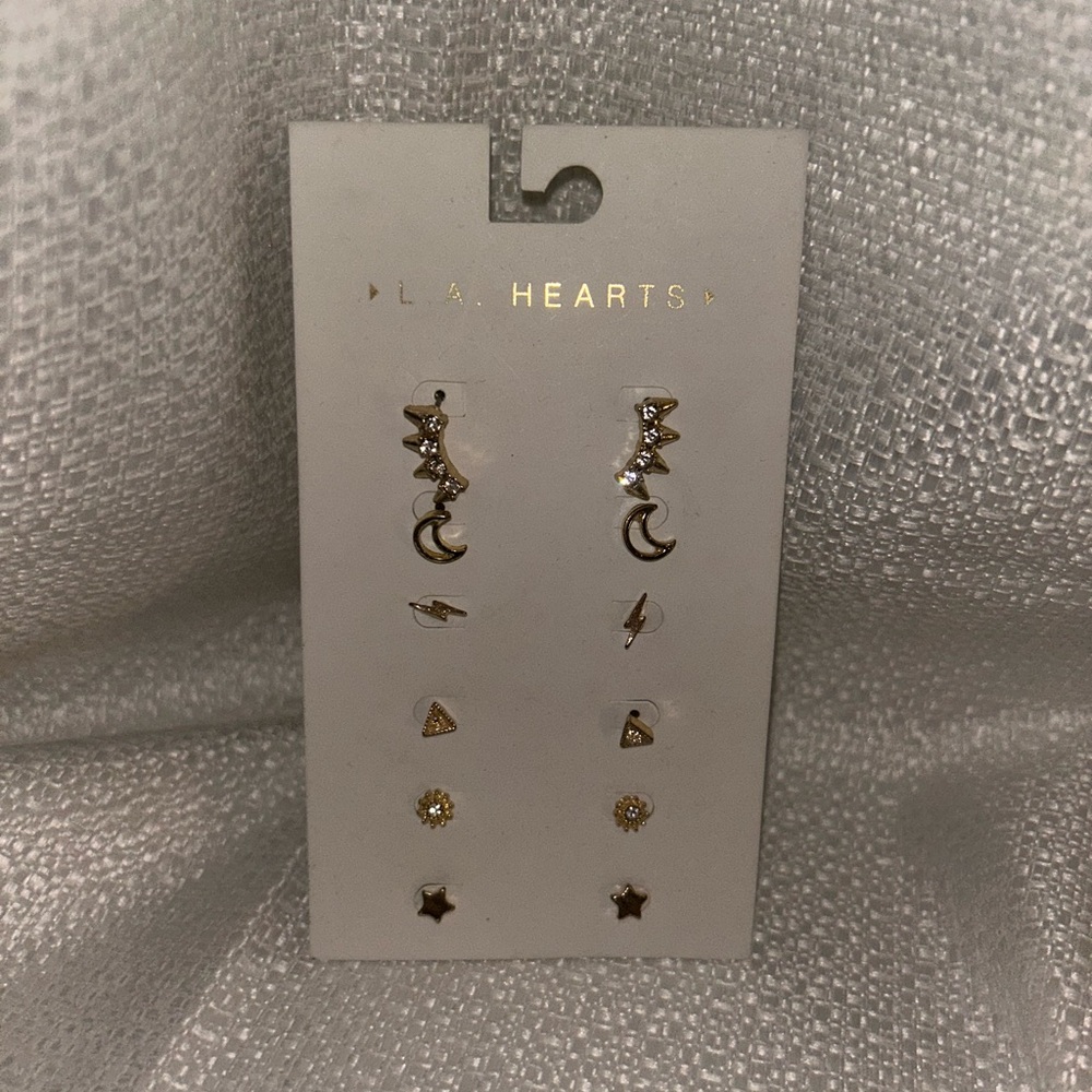 Assorted Earing Packs - Picture 2 of 8